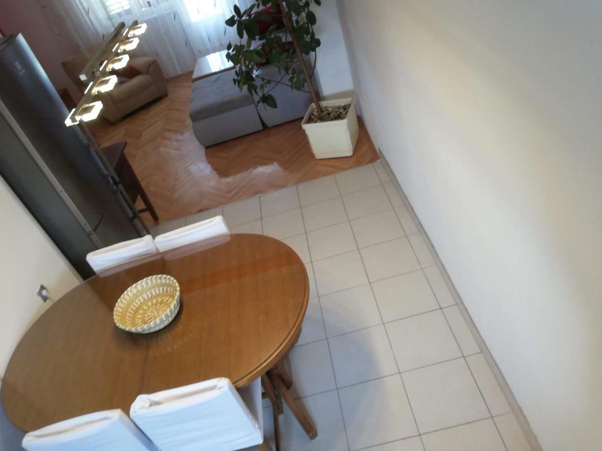Spacious Family Apartment With Parking In The Shade And Barbecue House Šibenik Esterno foto